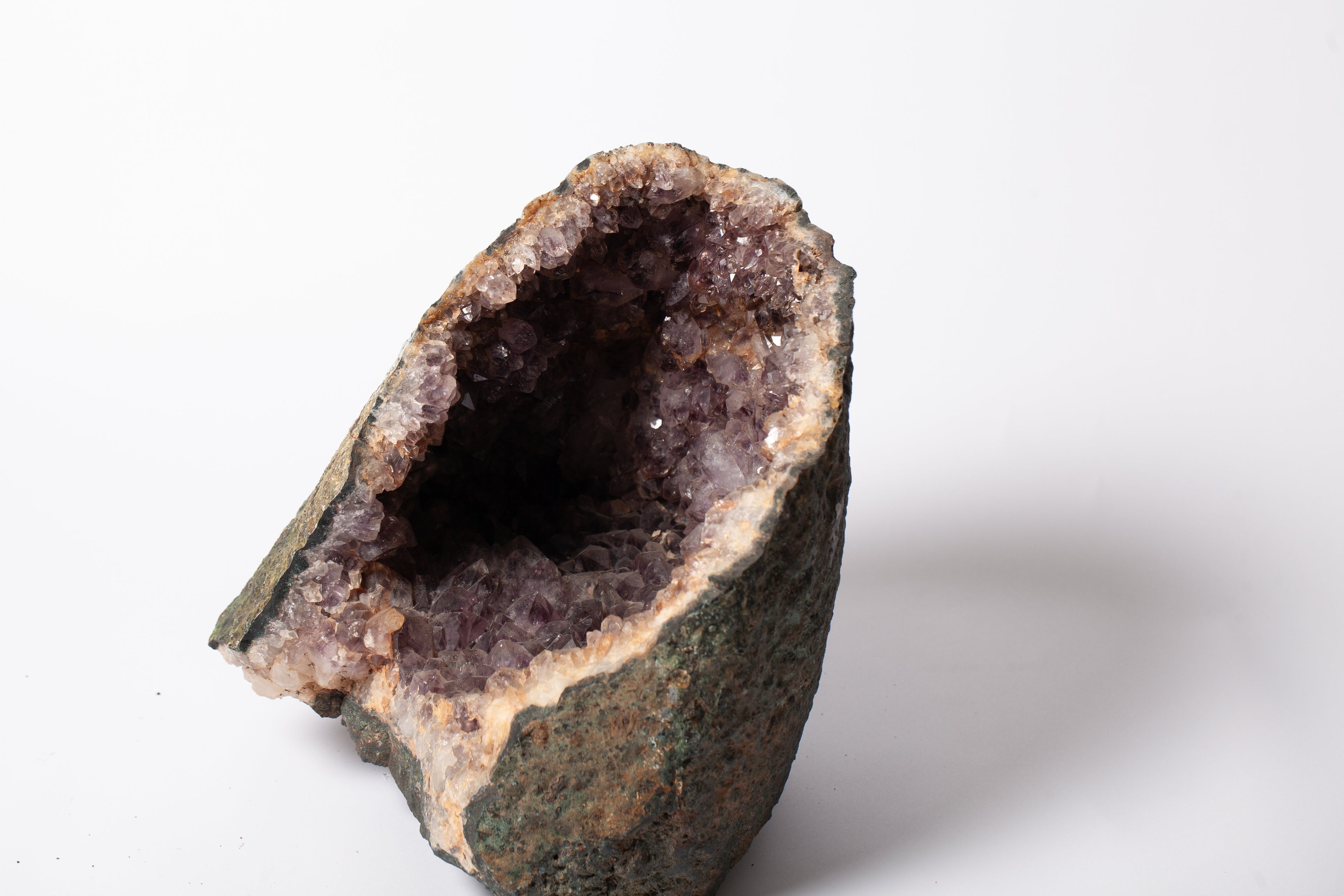 Geode di Ametista Naturale – Cavità Profonda
