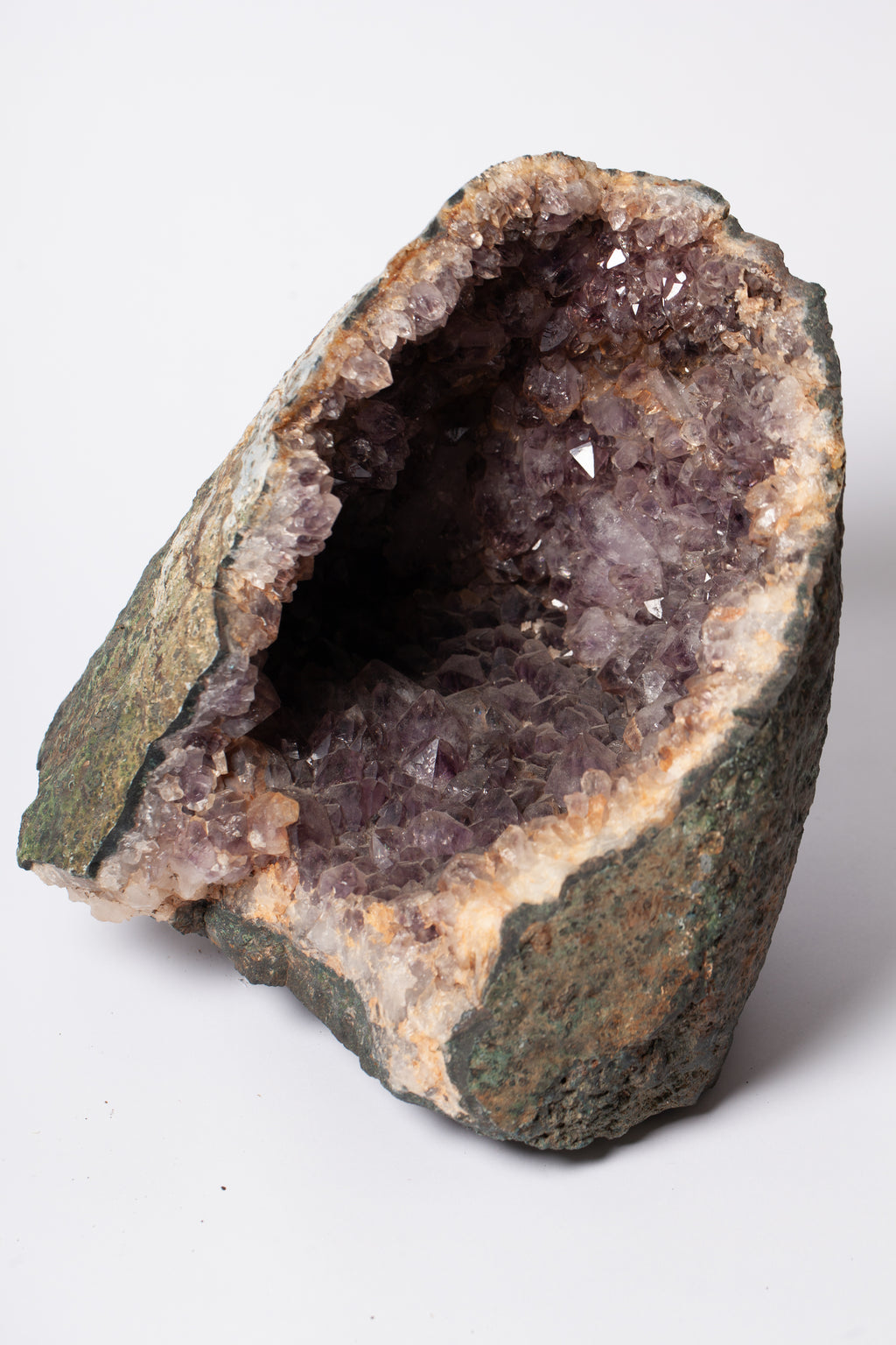 Geode di Ametista Naturale – Cavità Profonda
