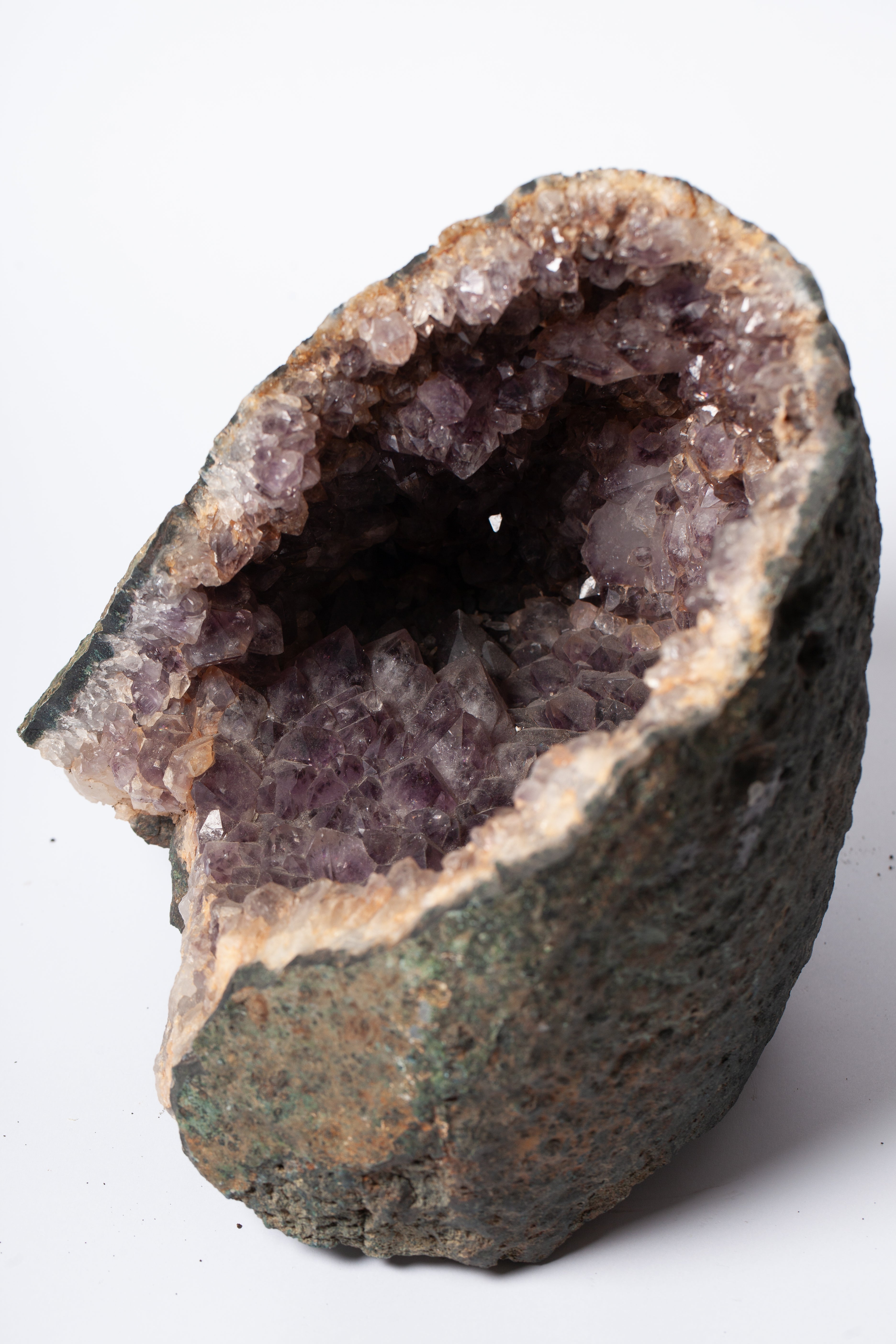 Geode di Ametista Naturale – Cavità Profonda
