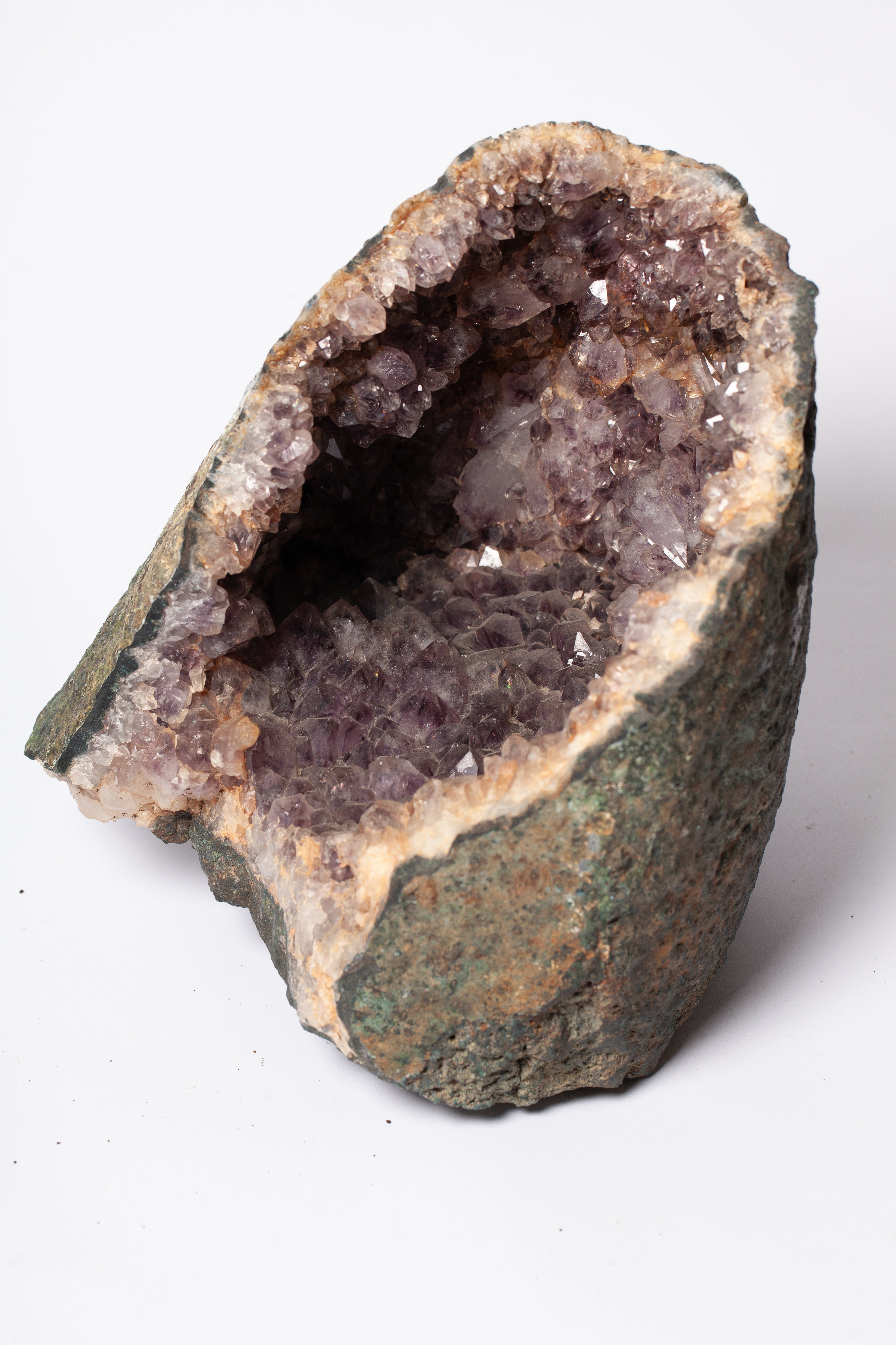 Geode di Ametista Naturale – Cavità Profonda
