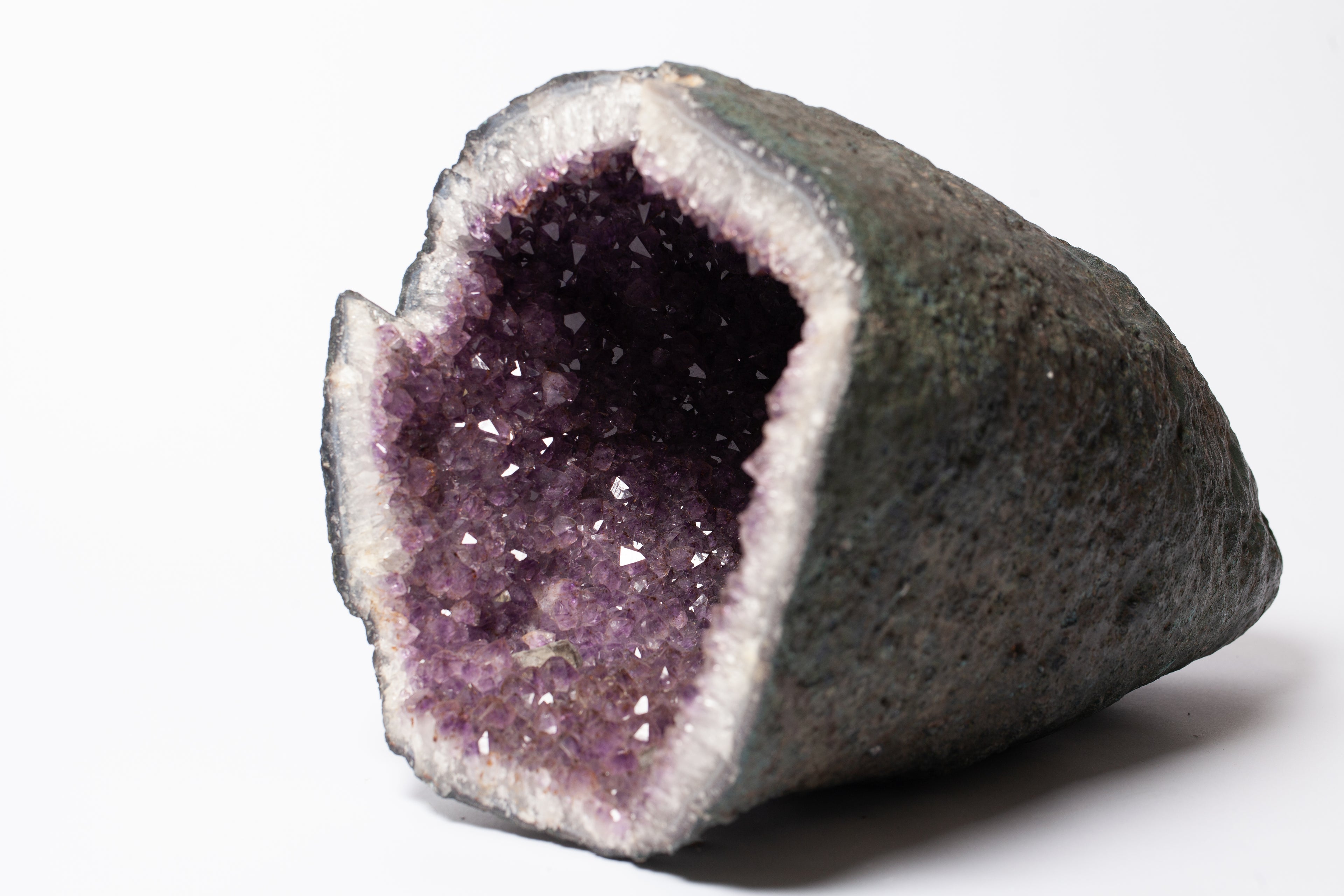 Geode di Ametista Naturale Completa – Cavità Profonda