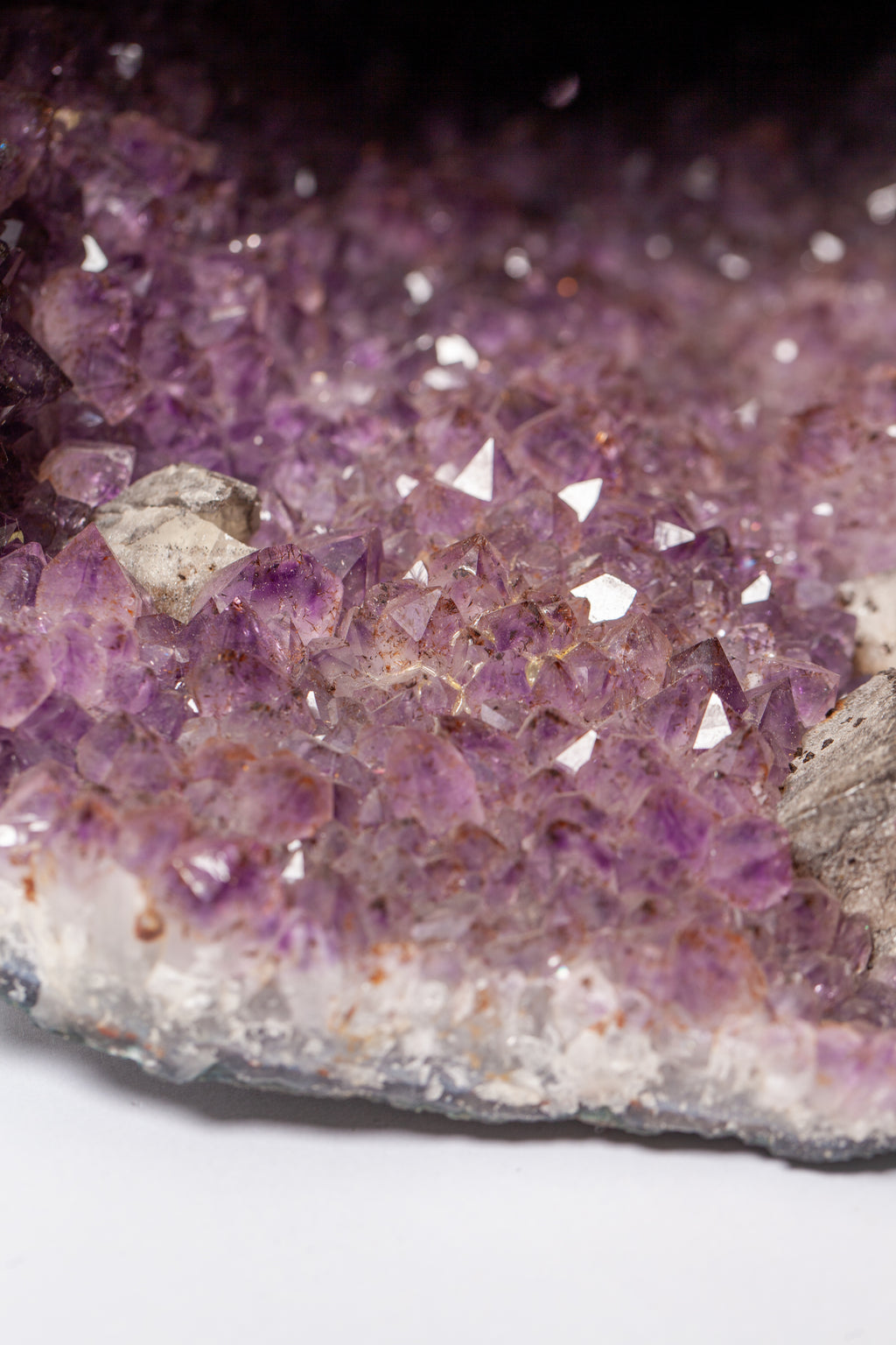 Geode di Ametista Naturale Completa – Cavità Profonda