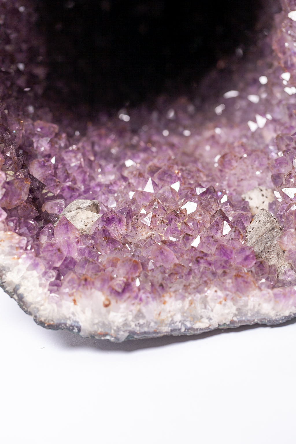 Geode di Ametista Naturale Completa – Cavità Profonda
