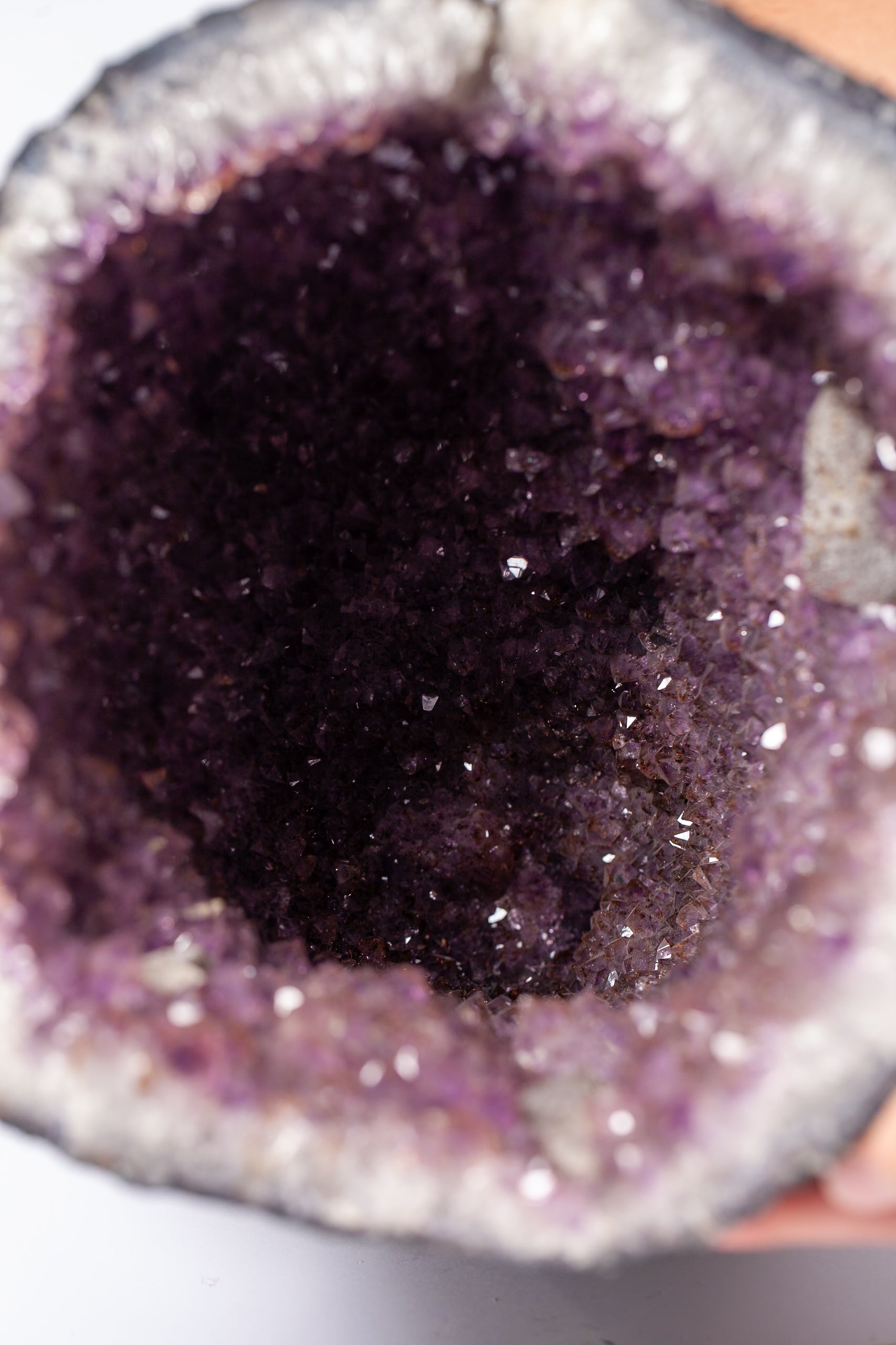 Geode di Ametista Naturale Completa – Cavità Profonda