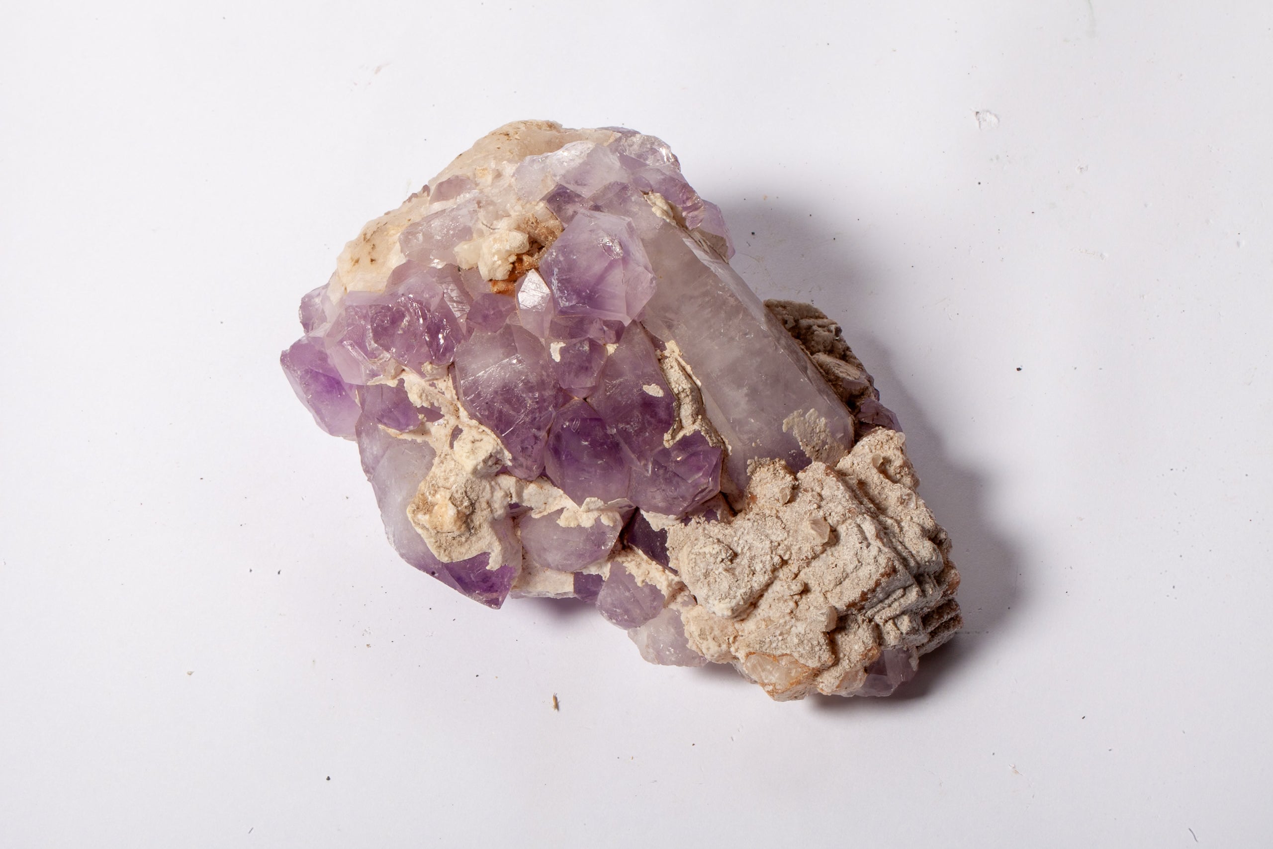 Ametista di Osilo Naturale – Cristalli Viola su Matrice Calcarea