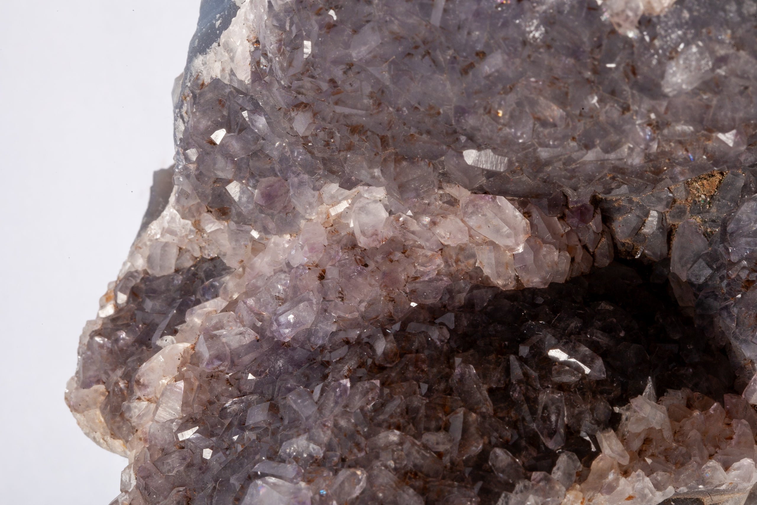 Ametista Cristallina Naturale – Drusa Profonda con Cavità Multiple