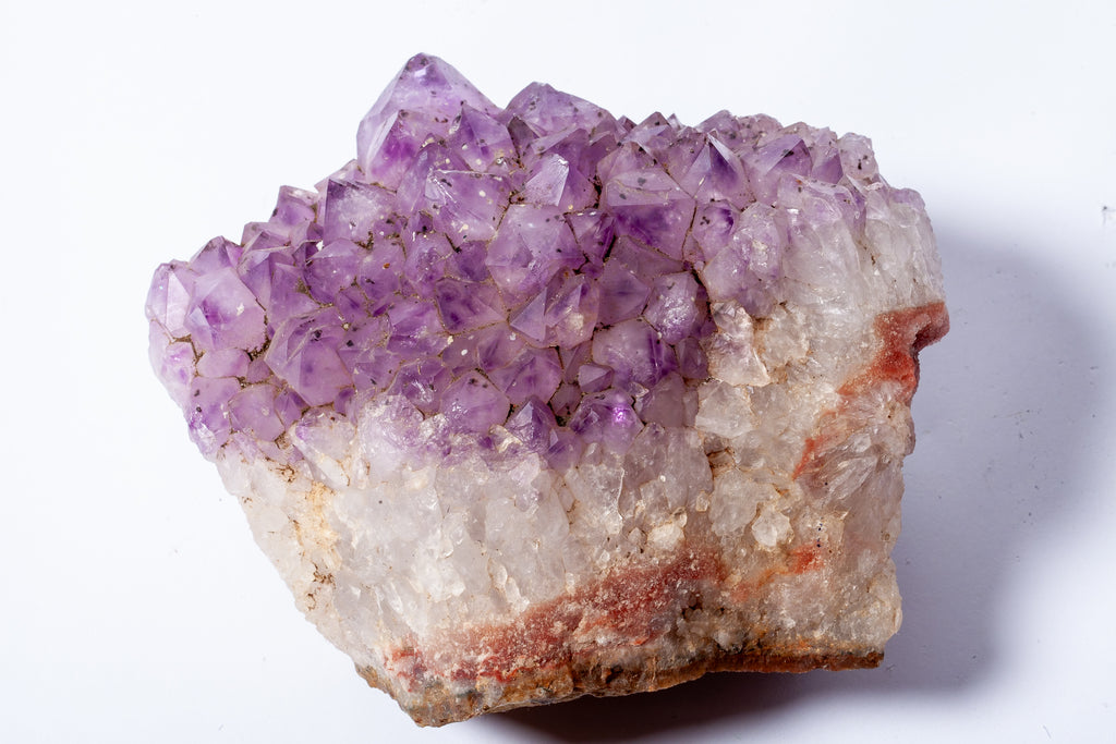 Cluster di Ametista su Matrice di Quarzo e Ematite – Pezzo Trifasico