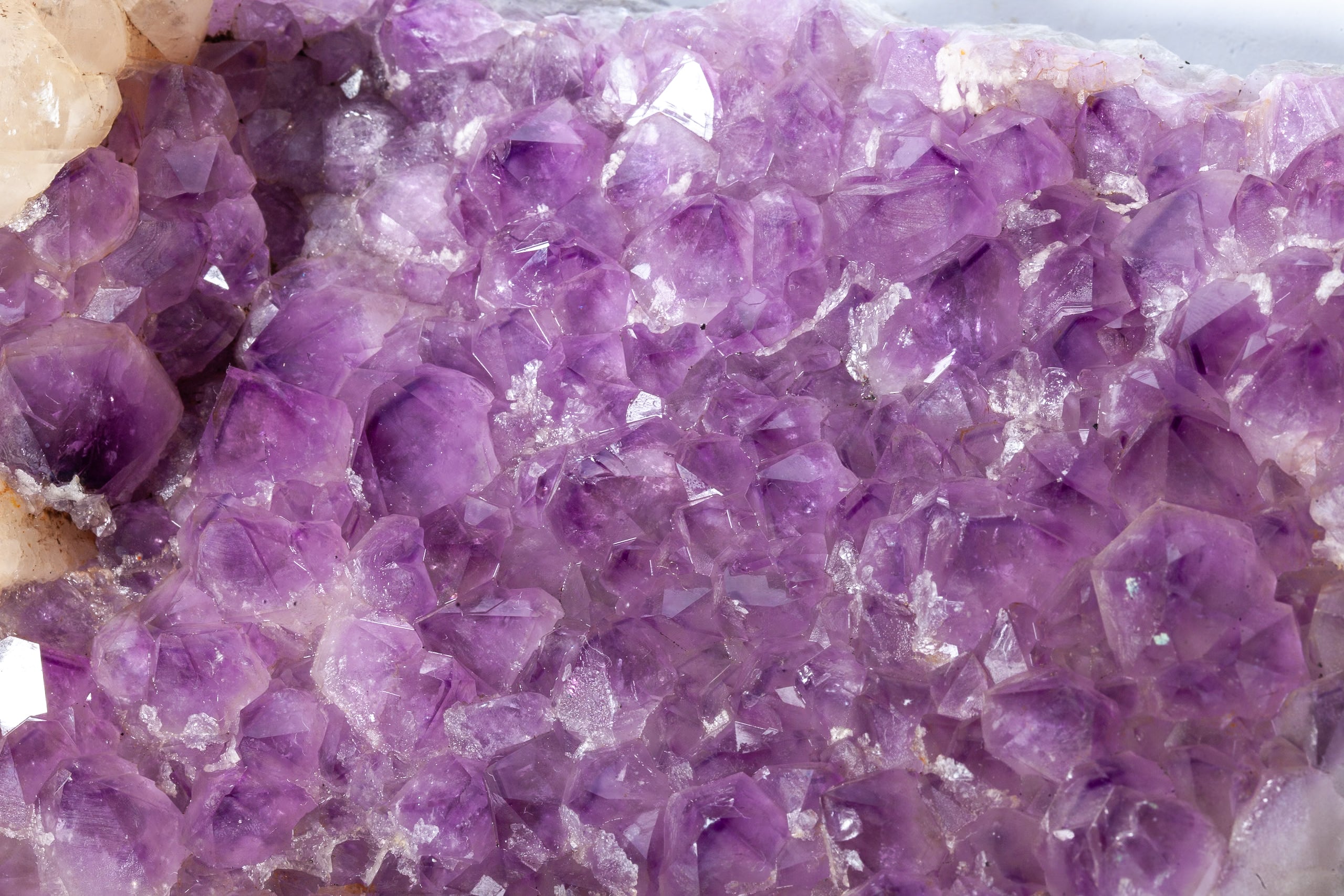 Lastra di Ametista Druzy con Inclusione di Calcite – Viola Intenso