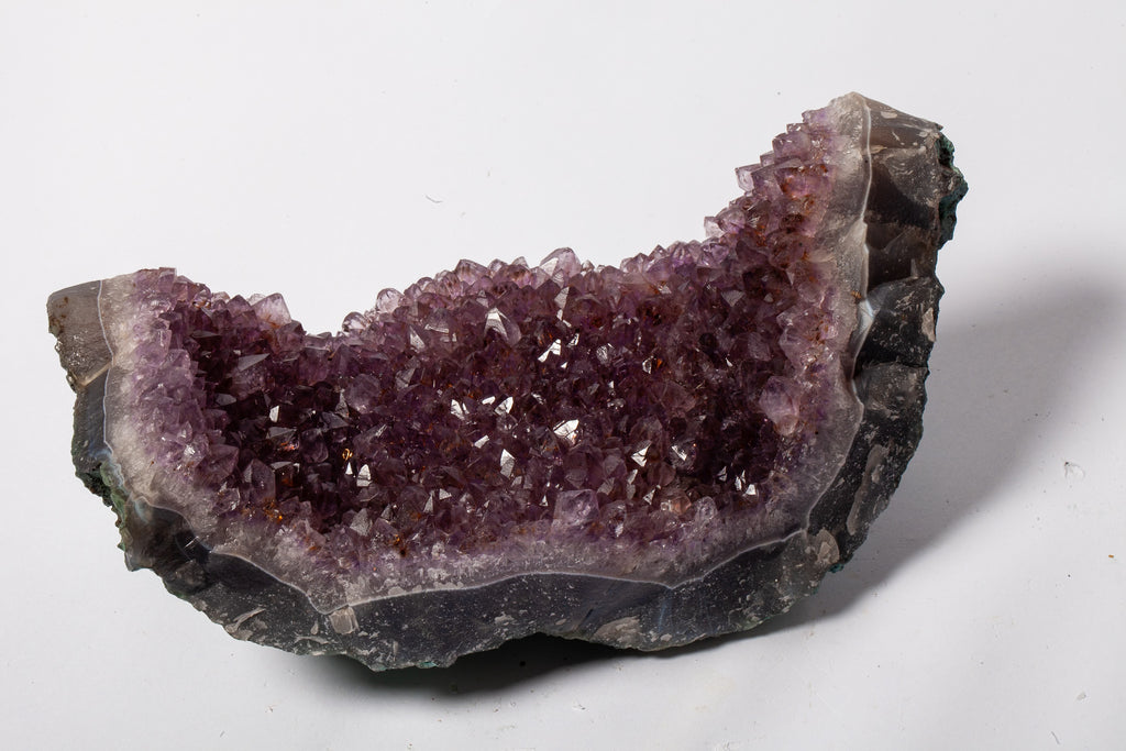 Cluster di Ametista Naturale – Geode a Mezzaluna