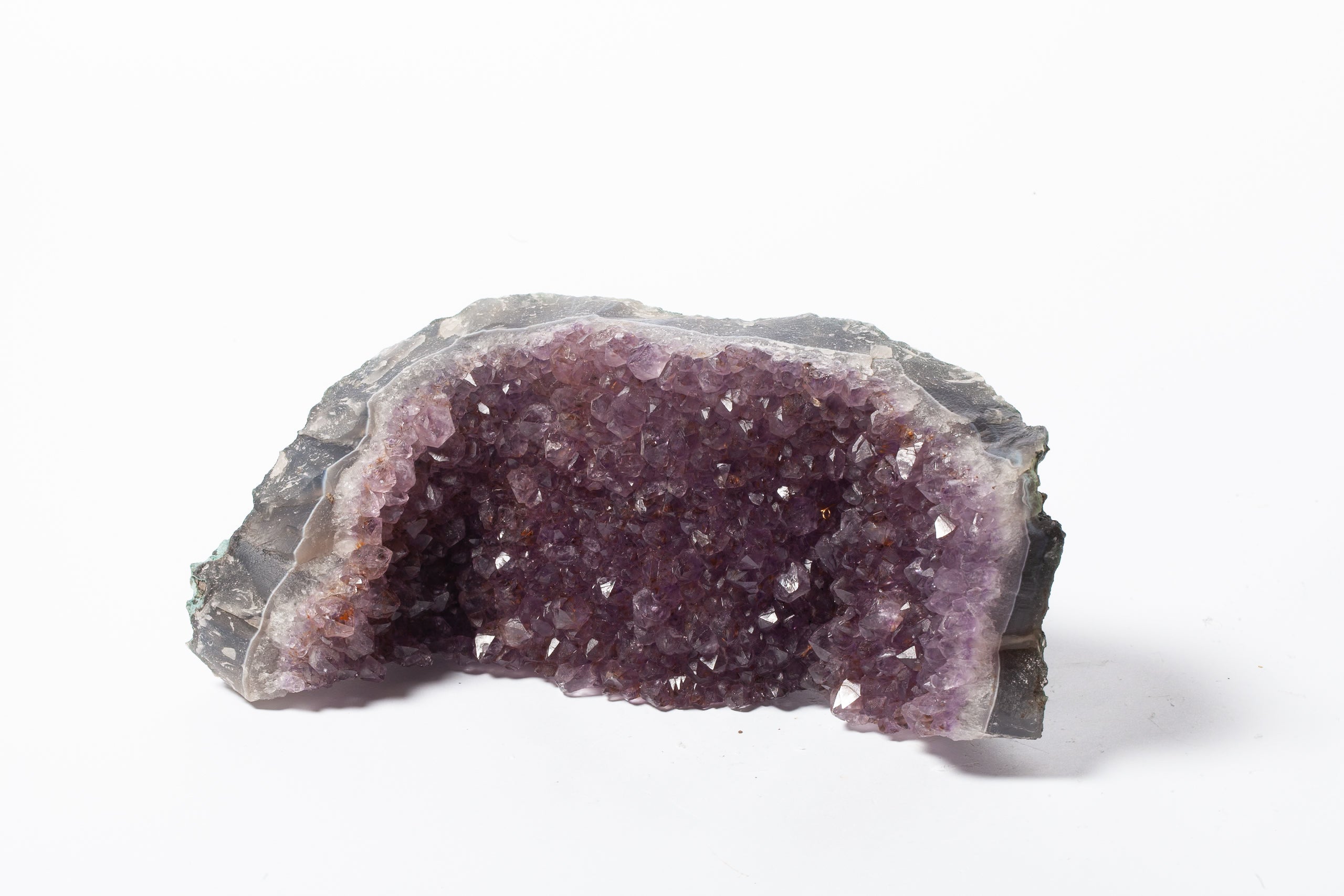 Cluster di Ametista Naturale – Geode a Mezzaluna