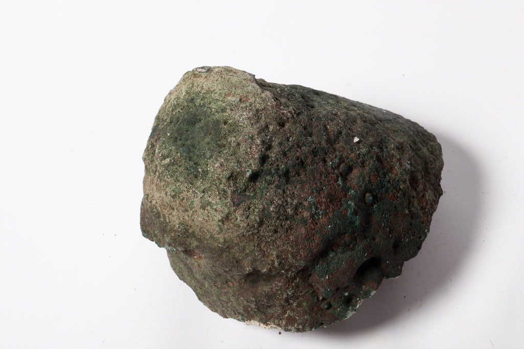 Geode di Ametista Naturale – Mezza Sfera con Matrice Scura